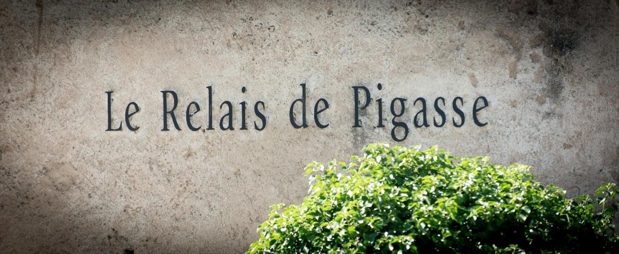 Готель Le Relais De Pigasse Ouveillan Екстер'єр фото