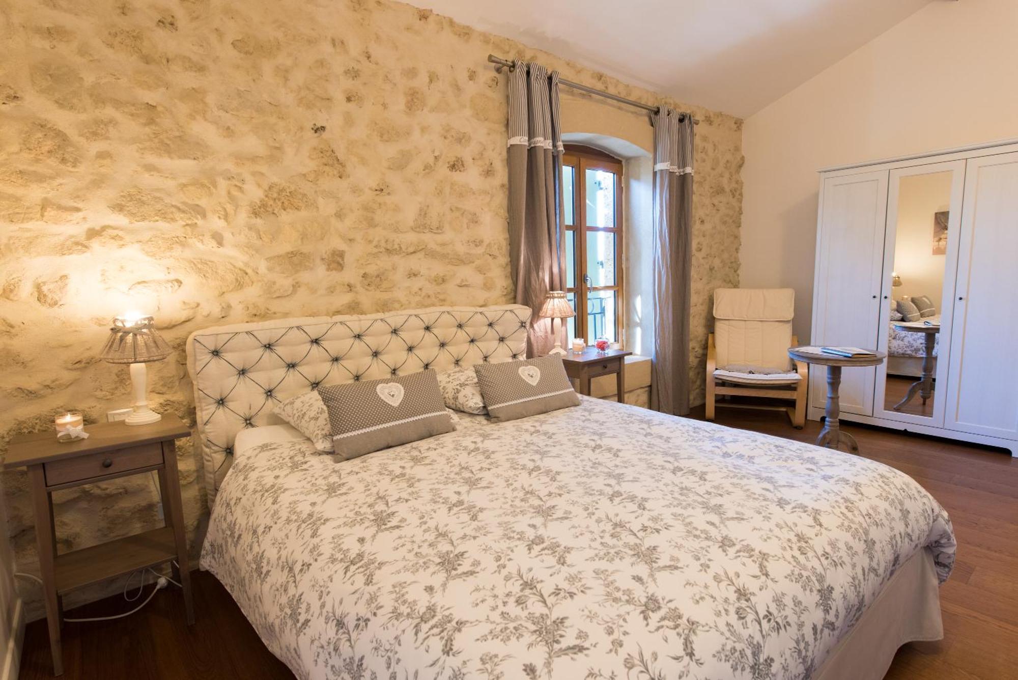 Готель Le Relais De Pigasse Ouveillan Номер фото